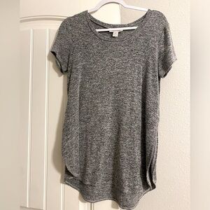 3/$15 Motherhood Gray Maternity Long Shirt